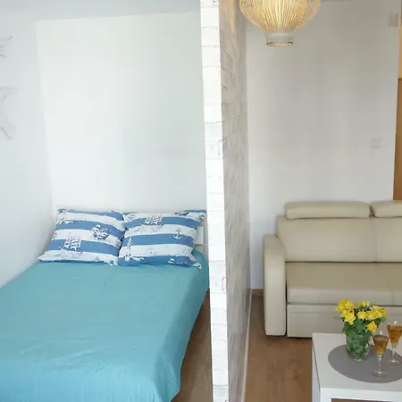 Bernadowska Apartmenty Lu 800m Plaza * 소포트